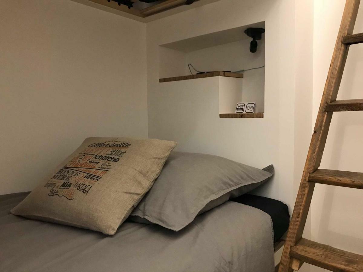 Le Penequet : L'Appartement Du Vieux Port ☺ Марсель Екстер'єр фото